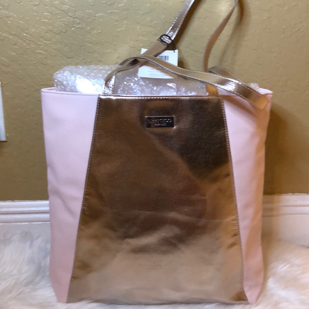 A shoulder bag